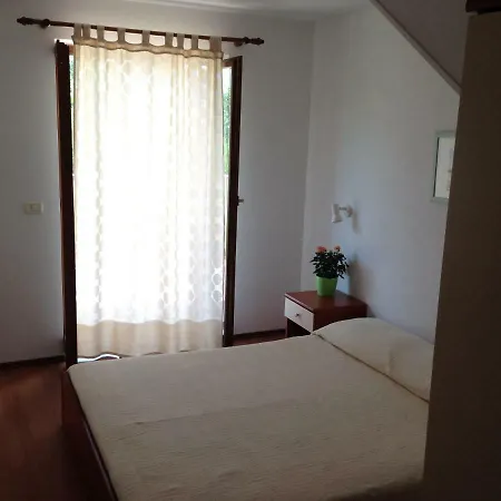 Leo Apartmán *